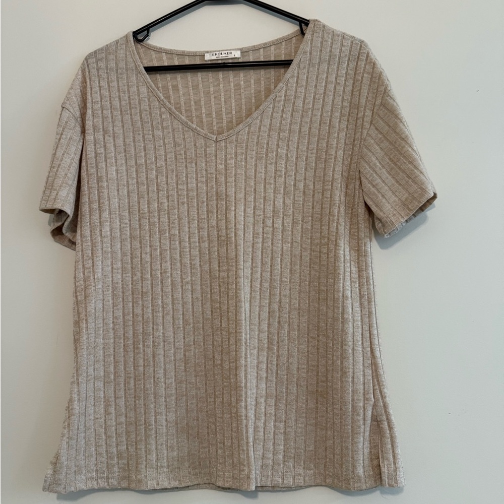 V neck T-shirt